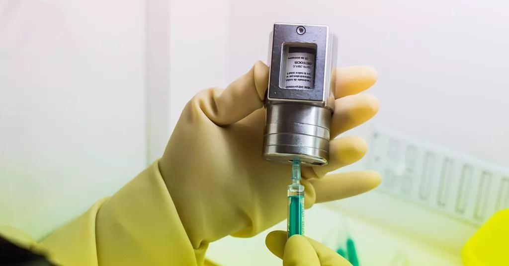 523915 c0336885nuclear medicine 650385
